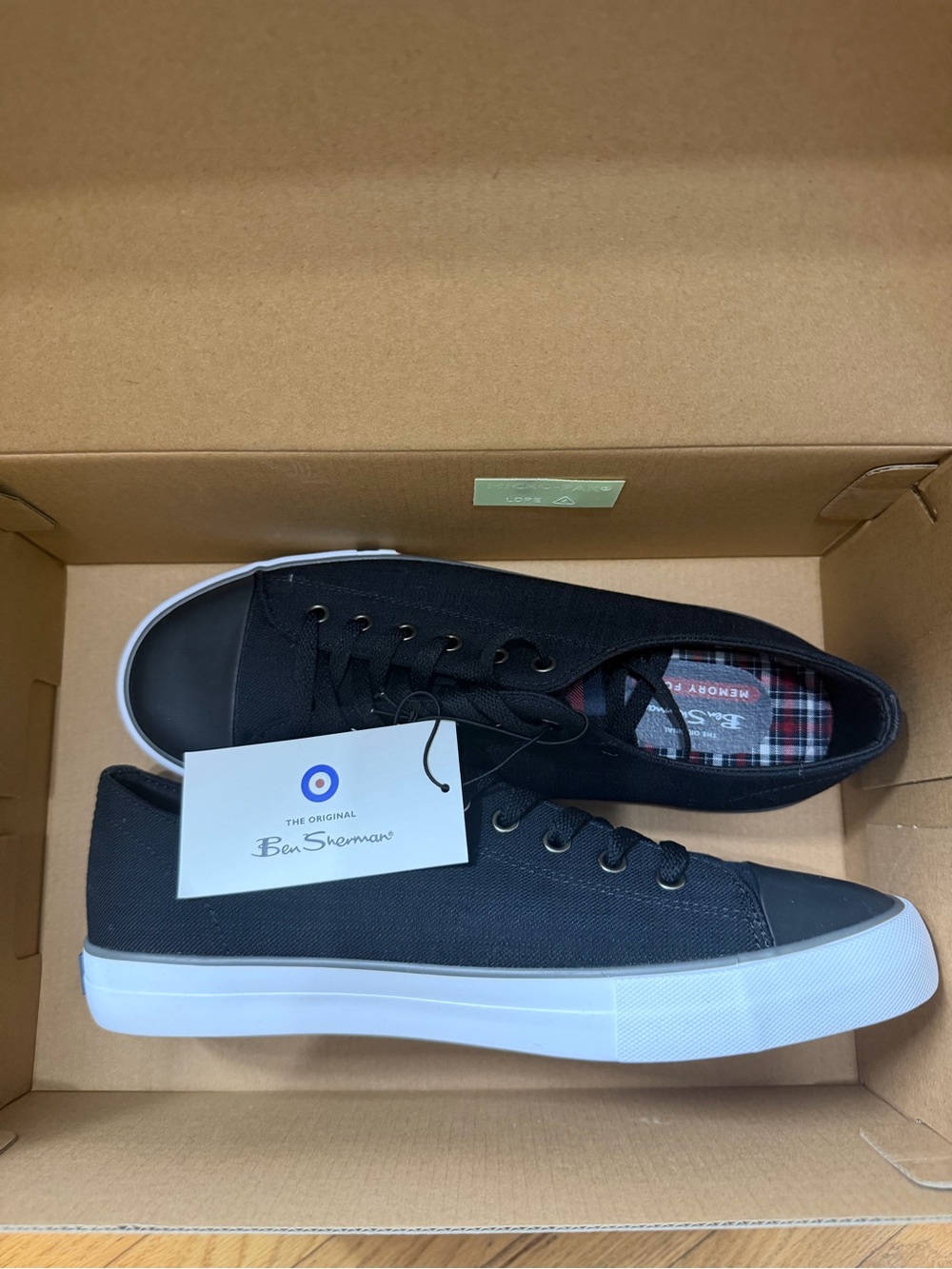 New in Box/Tag Mens Ben Sherman DORSET LO Memory Foam Black Sneaker Size: 8.5